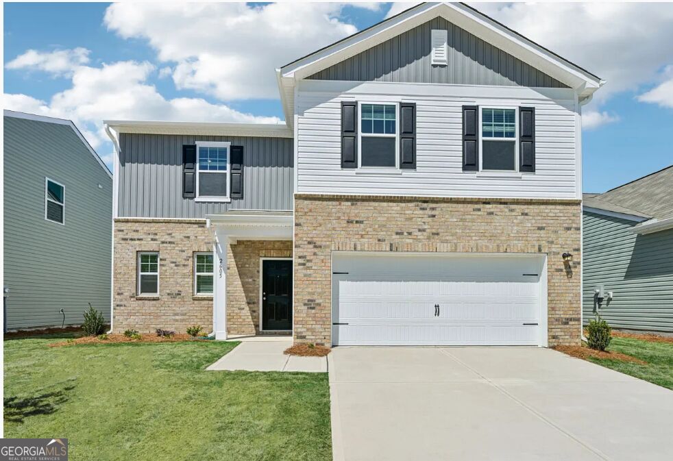 466 Silverton Drive Property Photo 1