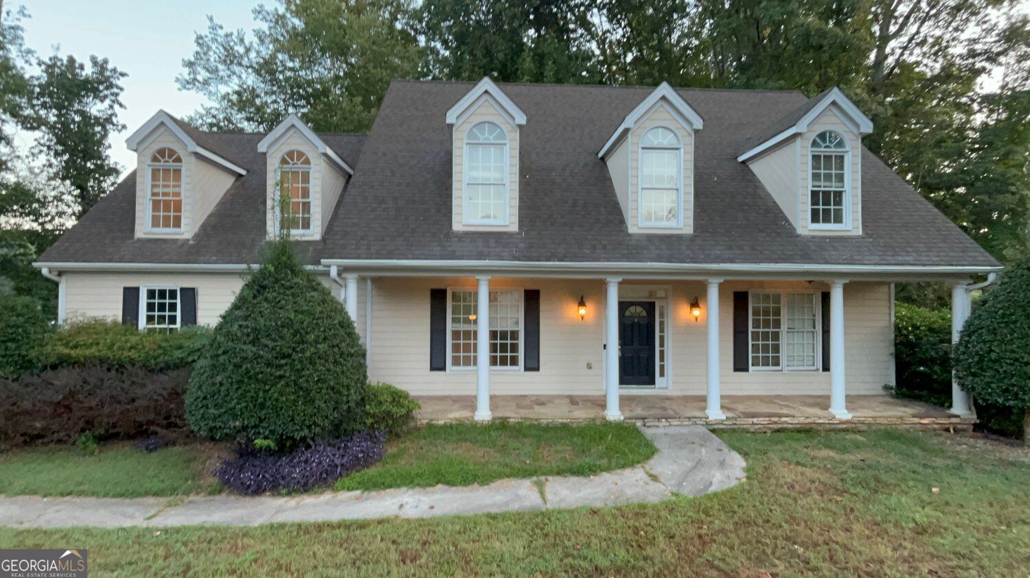 2260 Misty Oaks Drive Property Photo 1