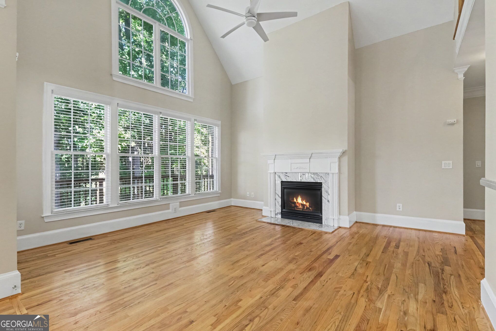 2260 Misty Oaks Drive Property Photo 4