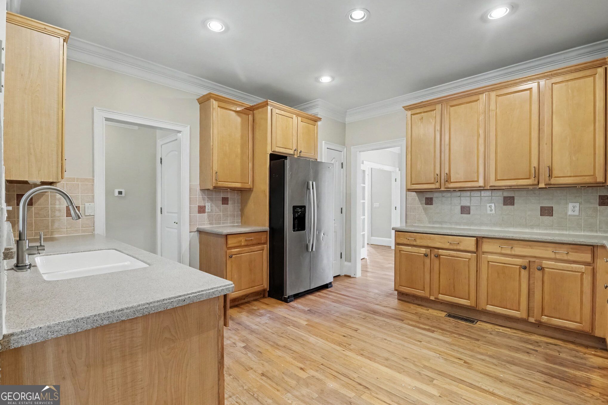 2260 Misty Oaks Drive Property Photo 8