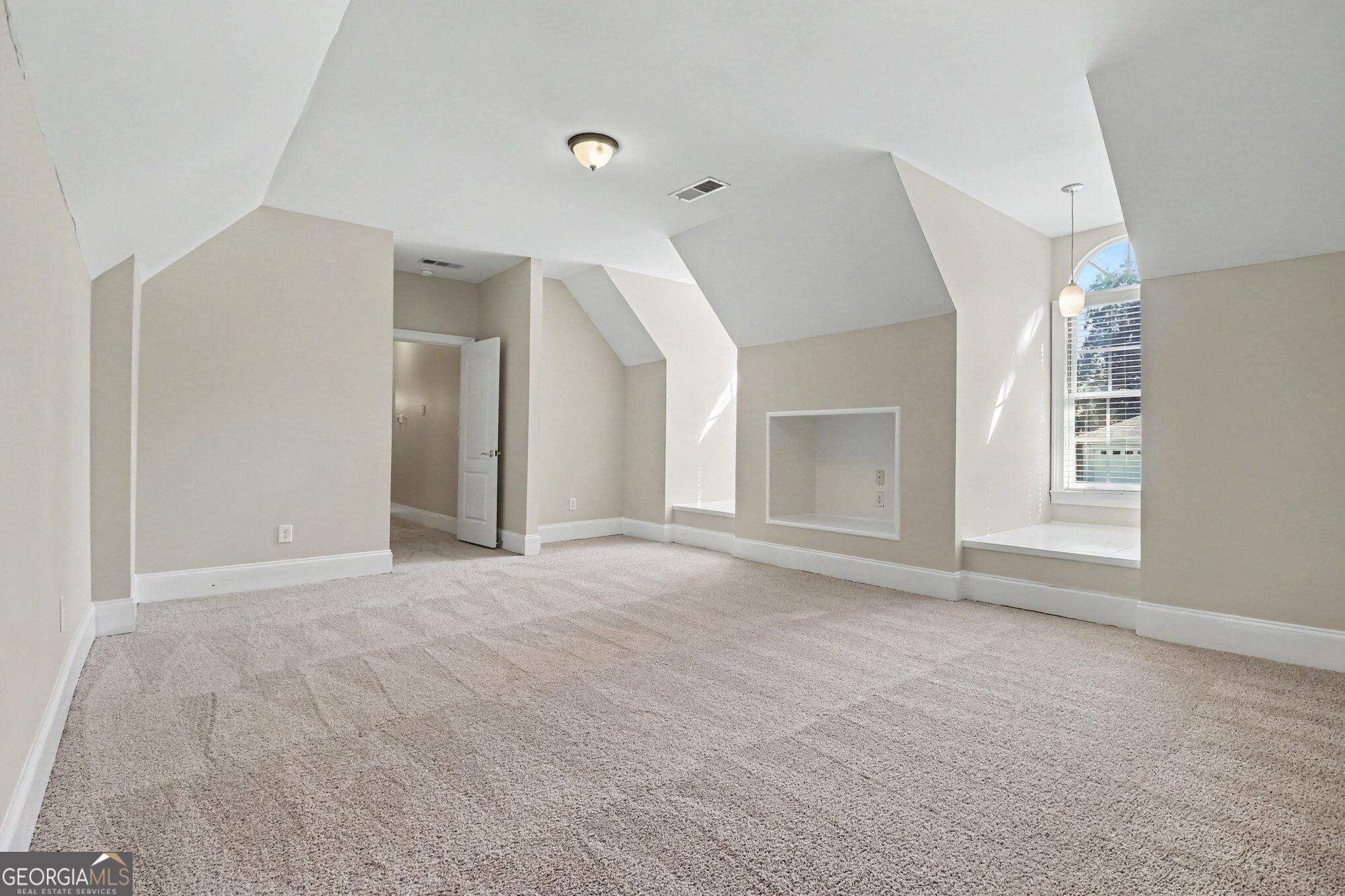 2260 Misty Oaks Drive Property Photo 13