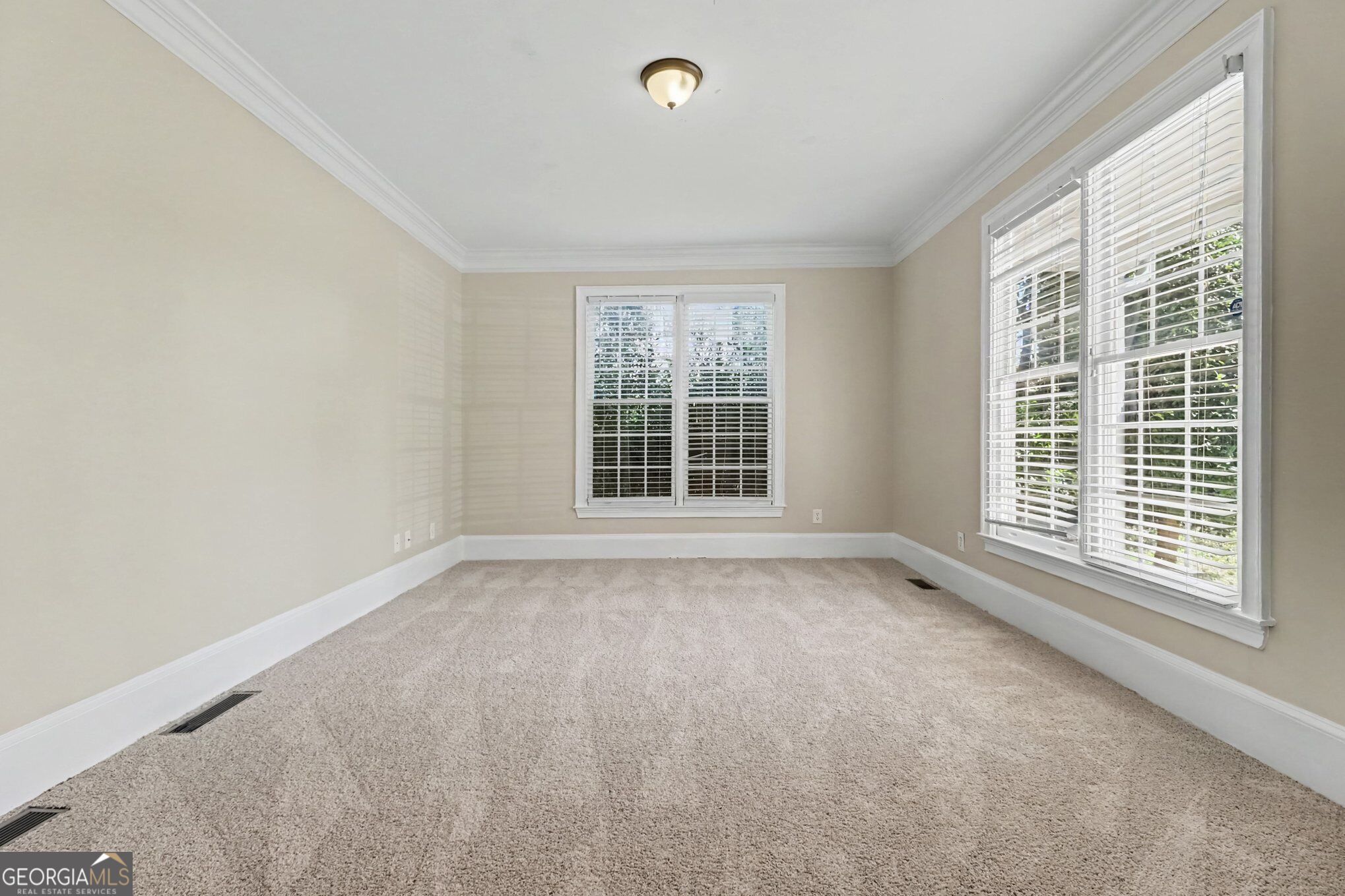 2260 Misty Oaks Drive Property Photo 17
