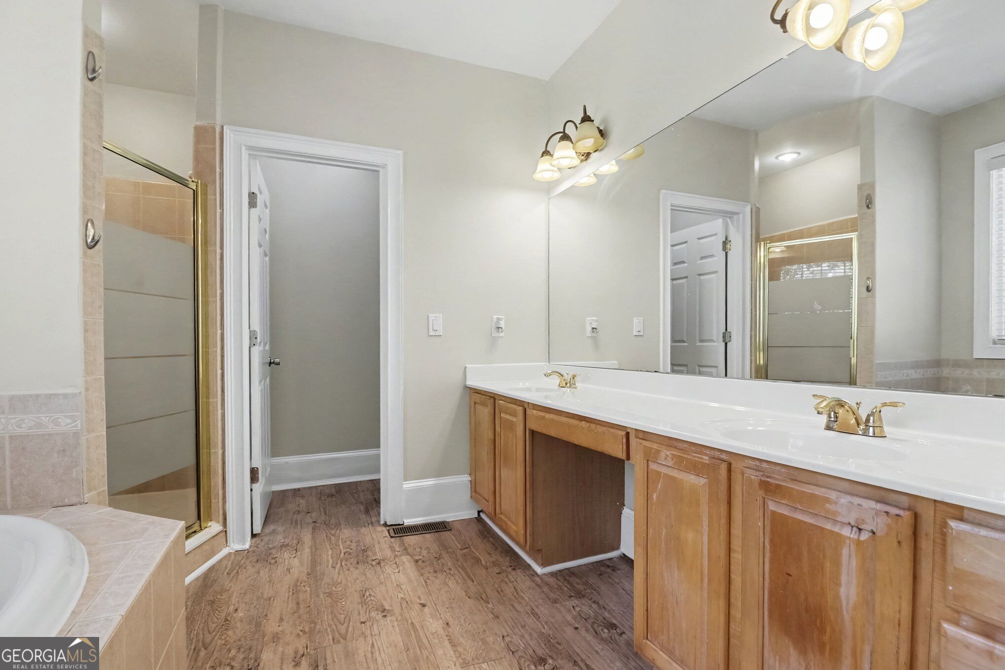 2260 Misty Oaks Drive Property Photo 22