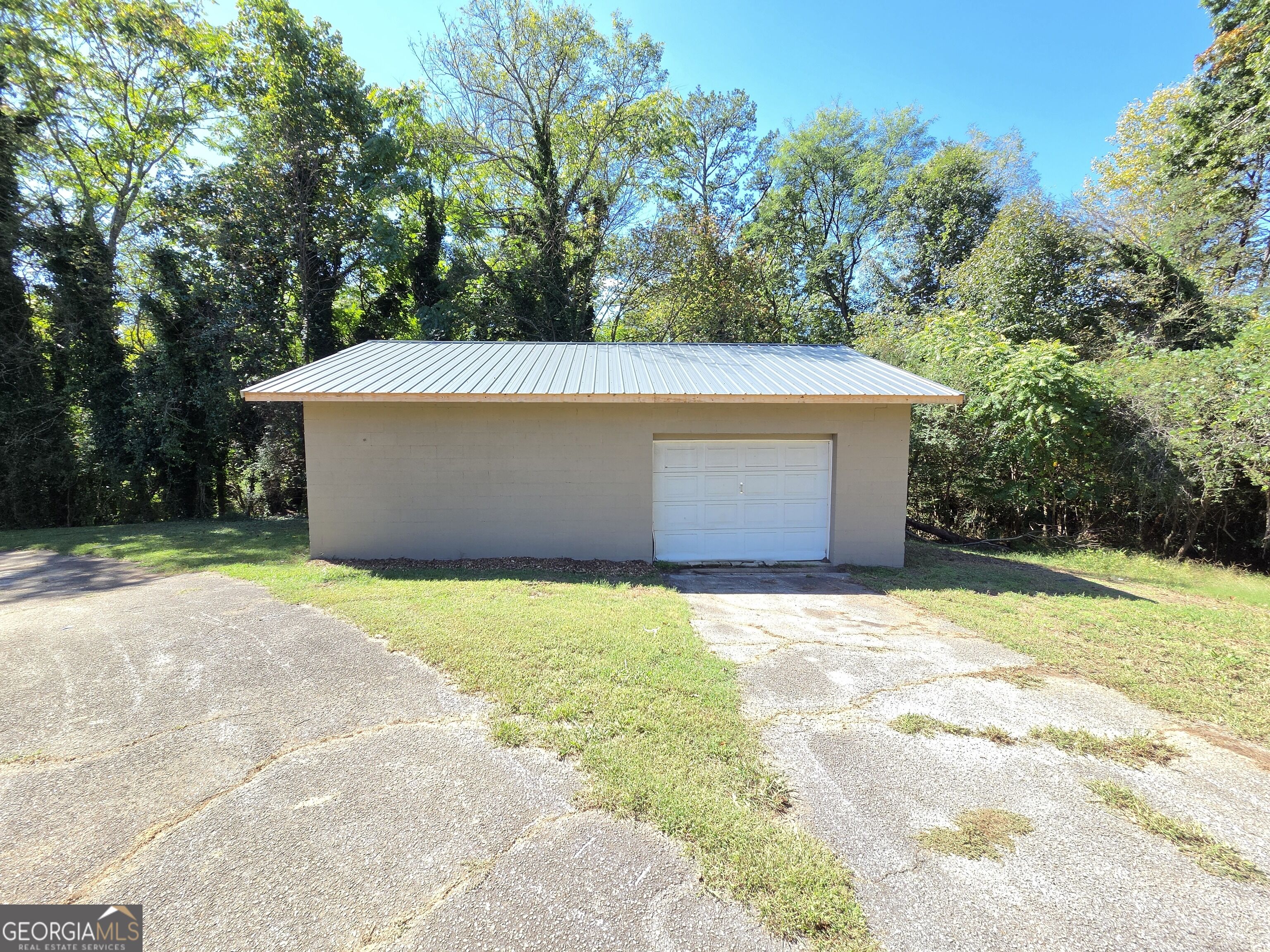 570 Baldwin Falls Road Property Photo 6