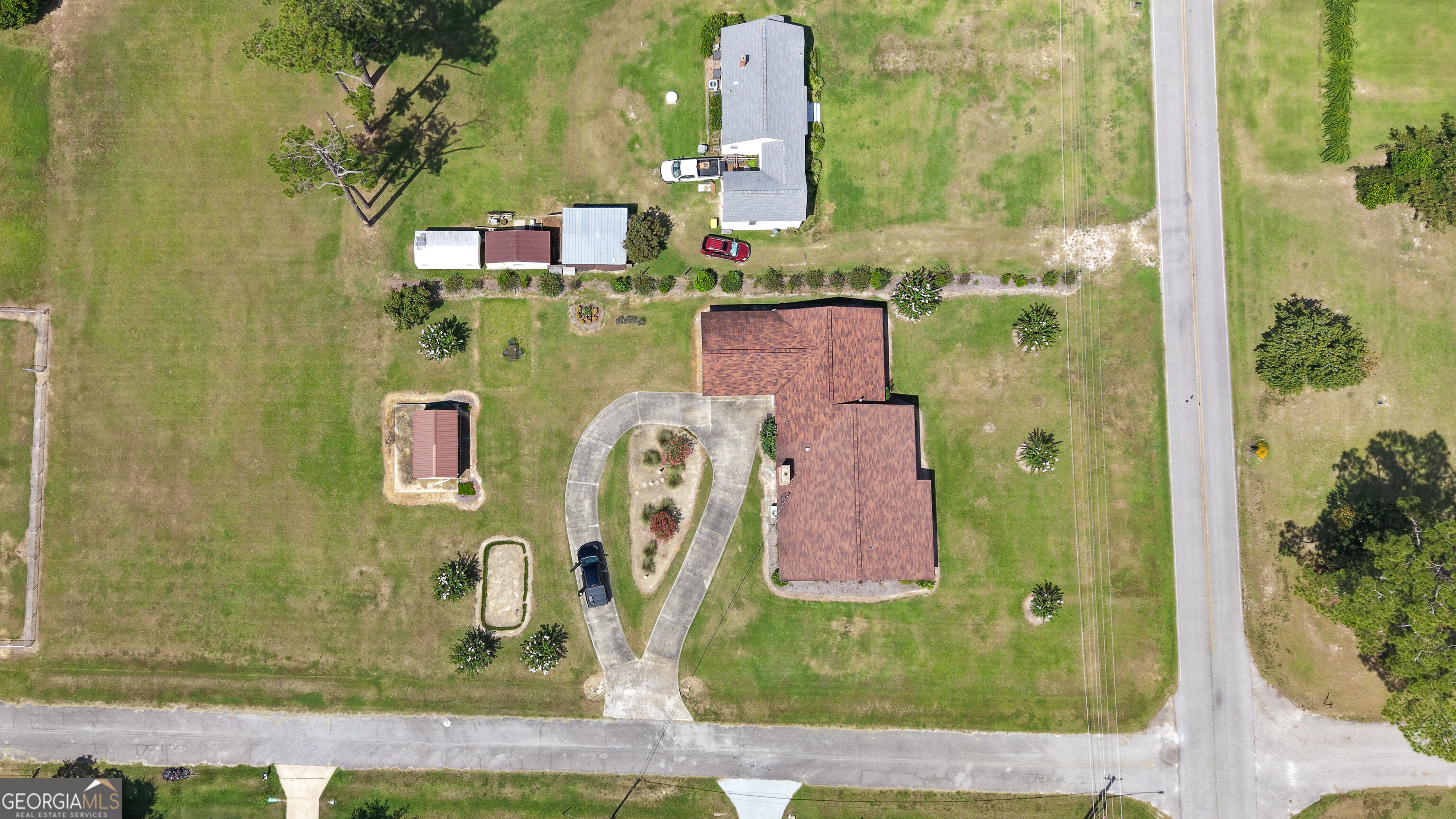 410 S Newcombe Avenue Property Photo 11