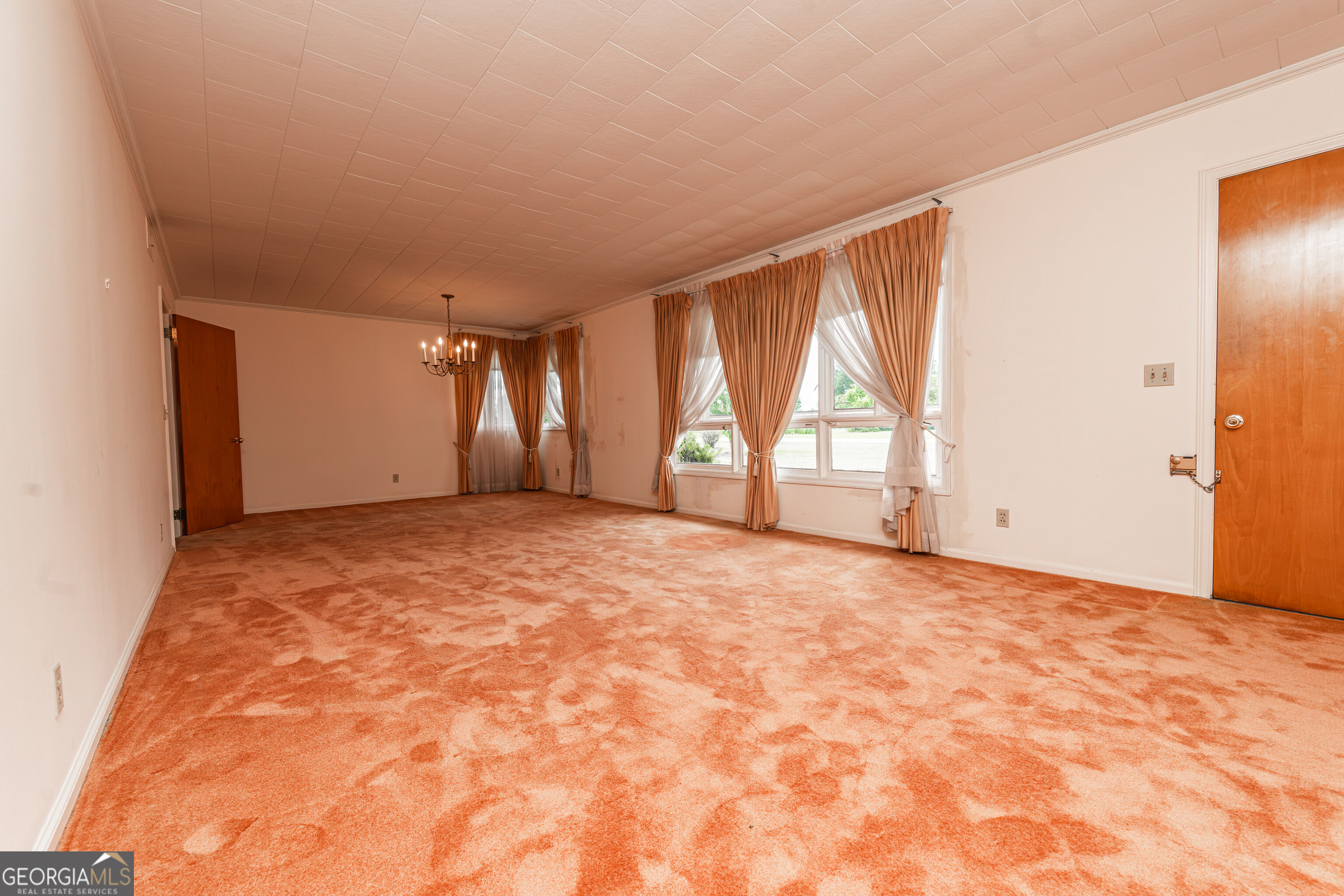410 S Newcombe Avenue Property Photo 18