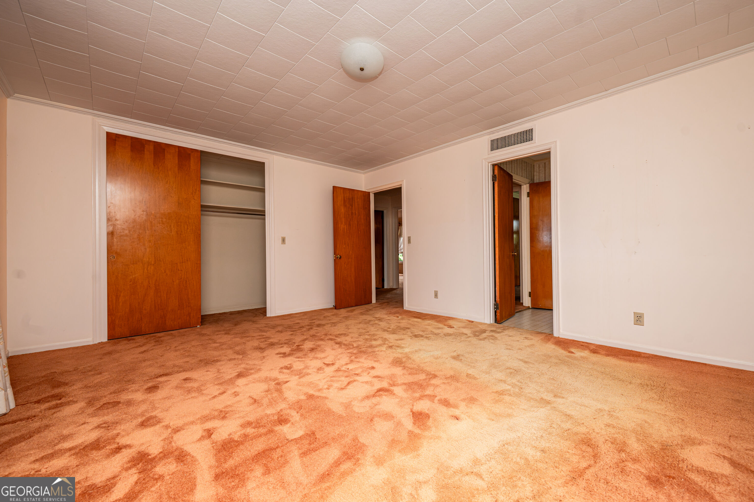 410 S Newcombe Avenue Property Photo 27