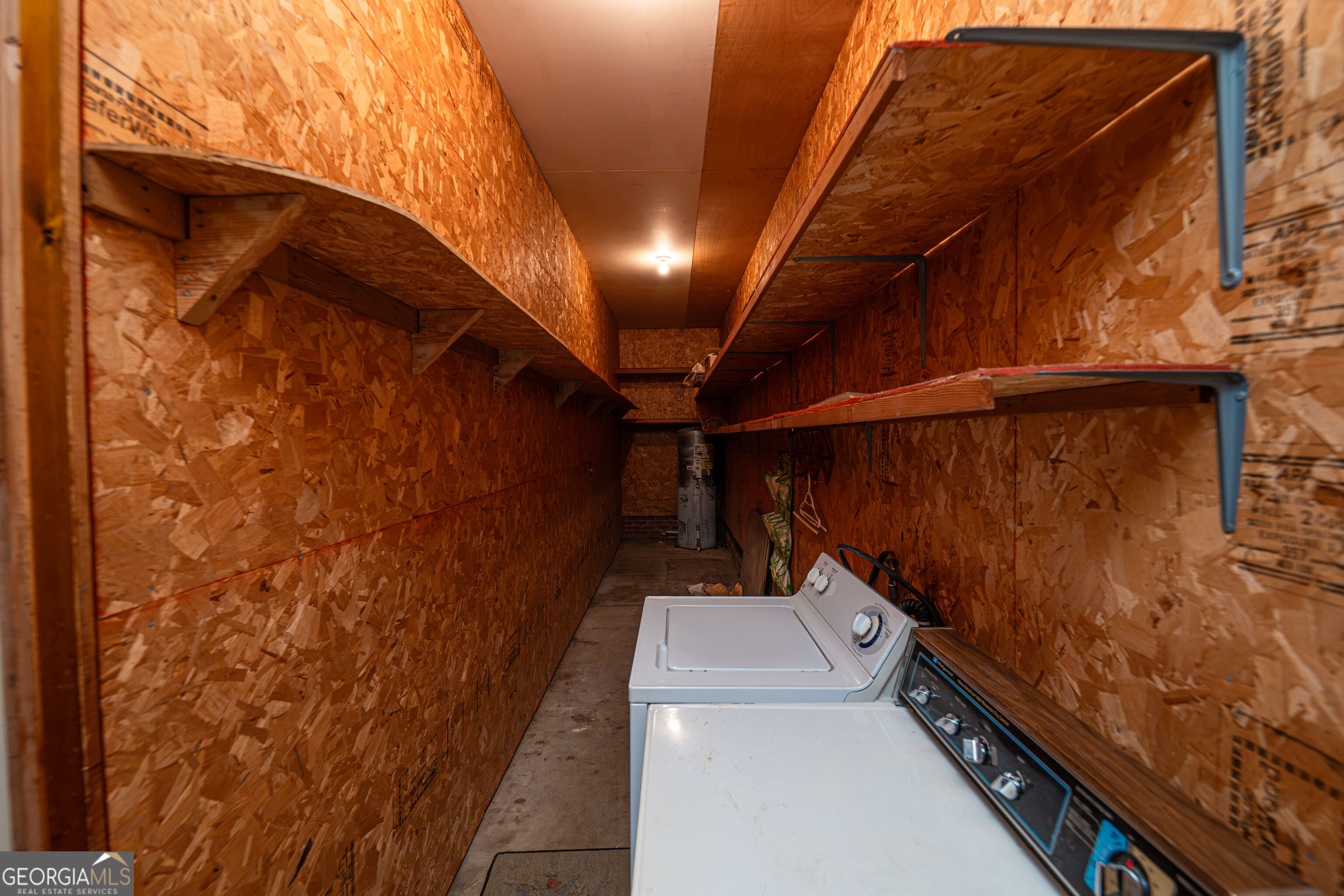 410 S Newcombe Avenue Property Photo 51