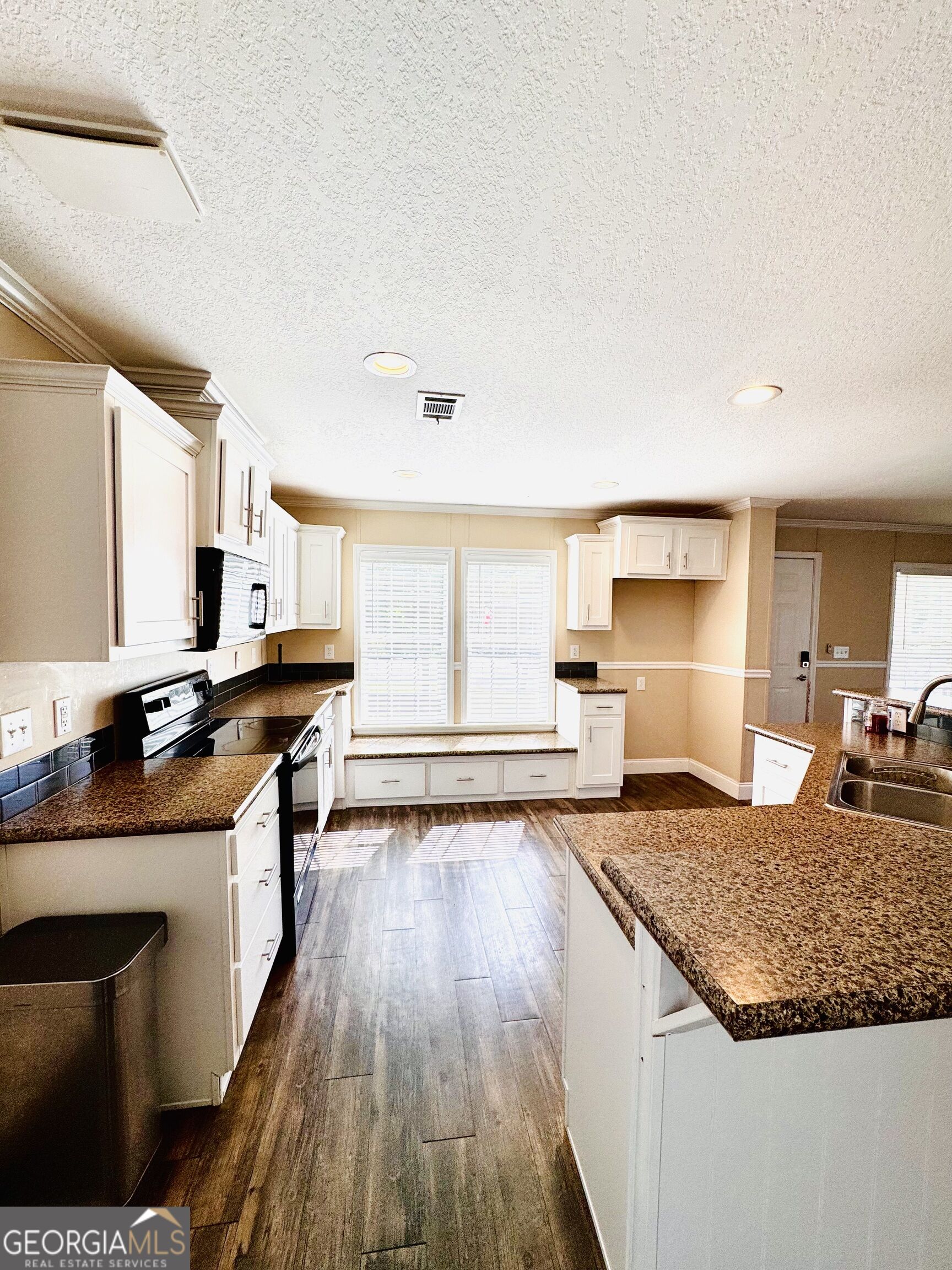 130 Bob White Ln Property Photo 8