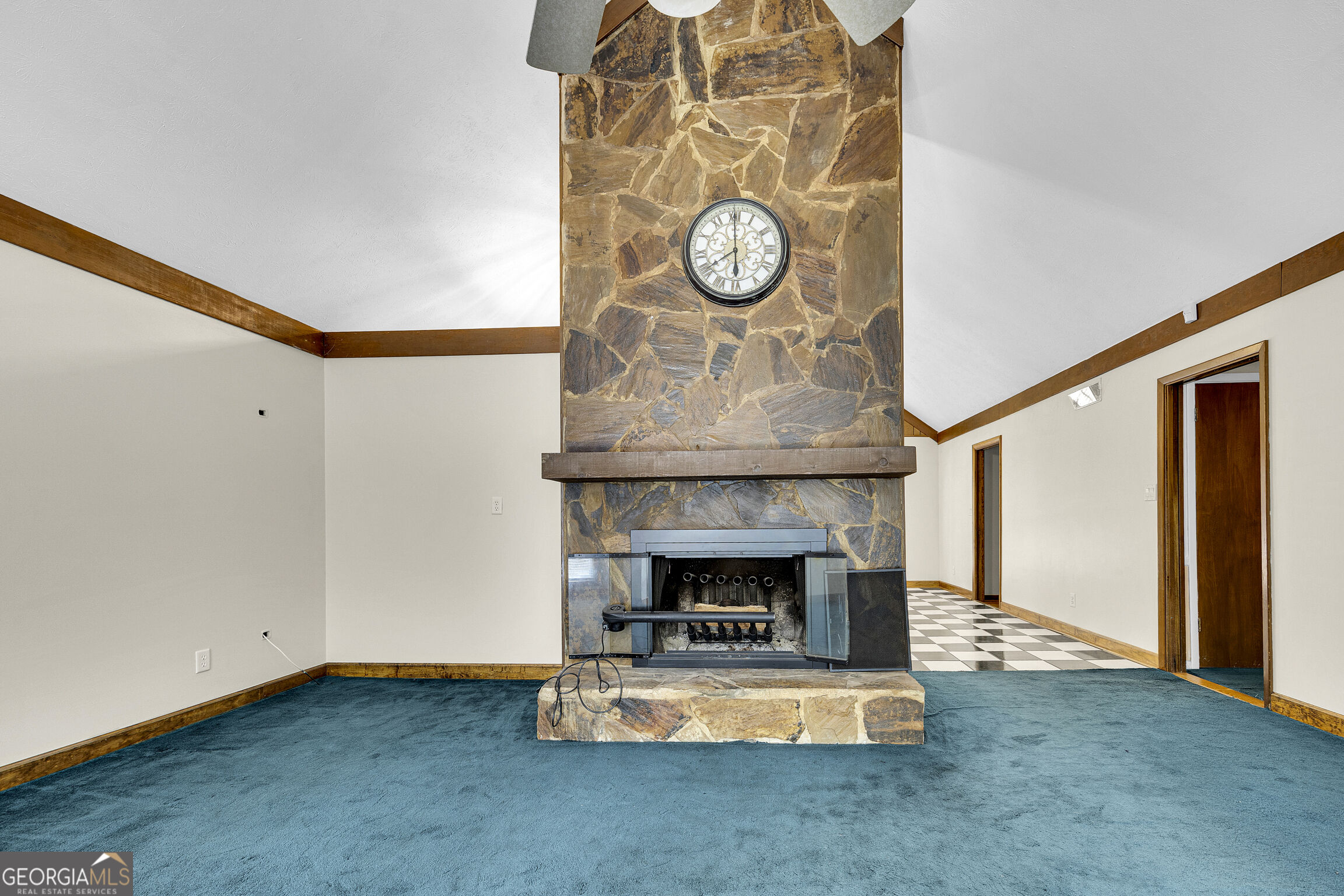 3071 White Road Ne Property Photo 17