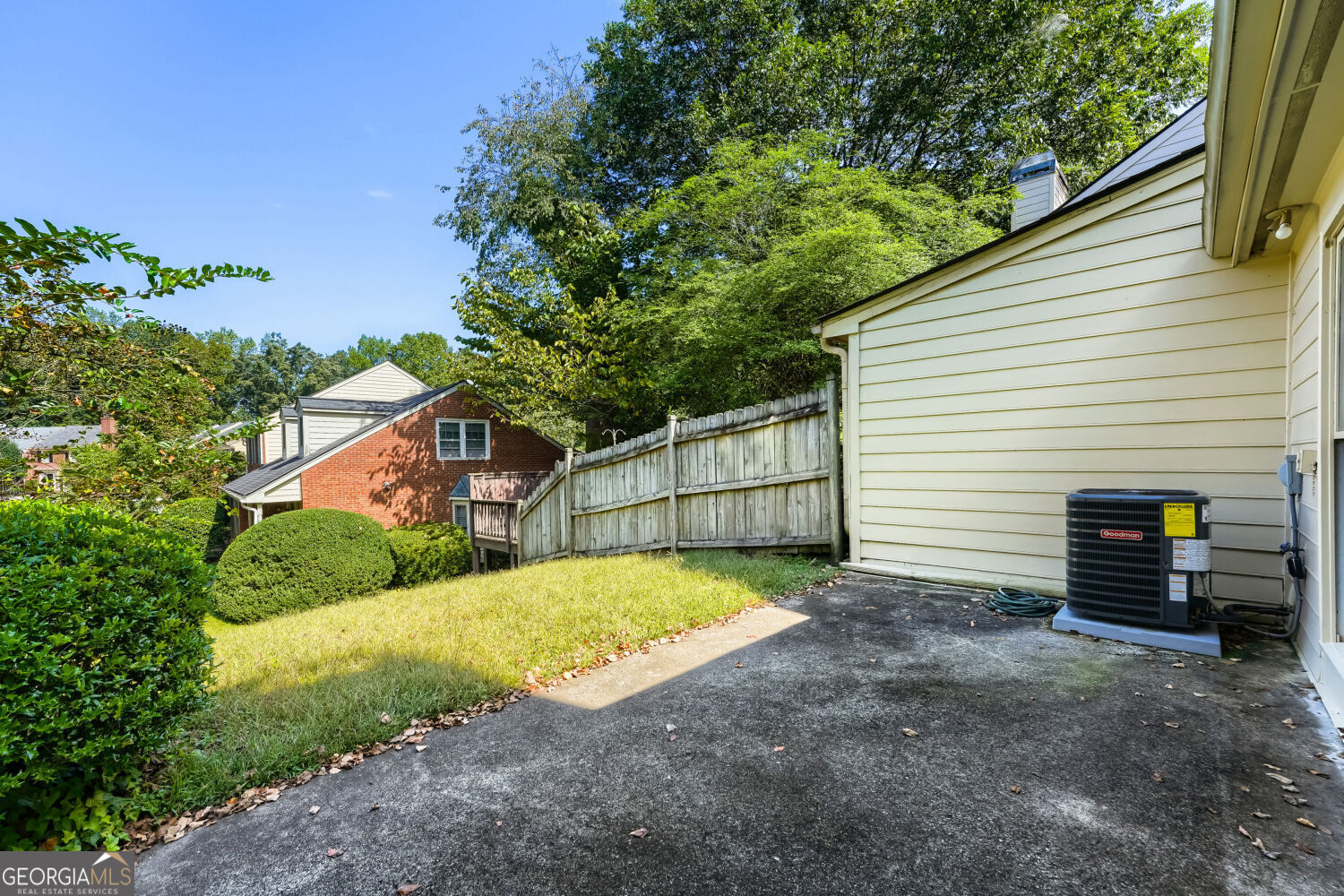 410 Forestgate Court Property Photo 16