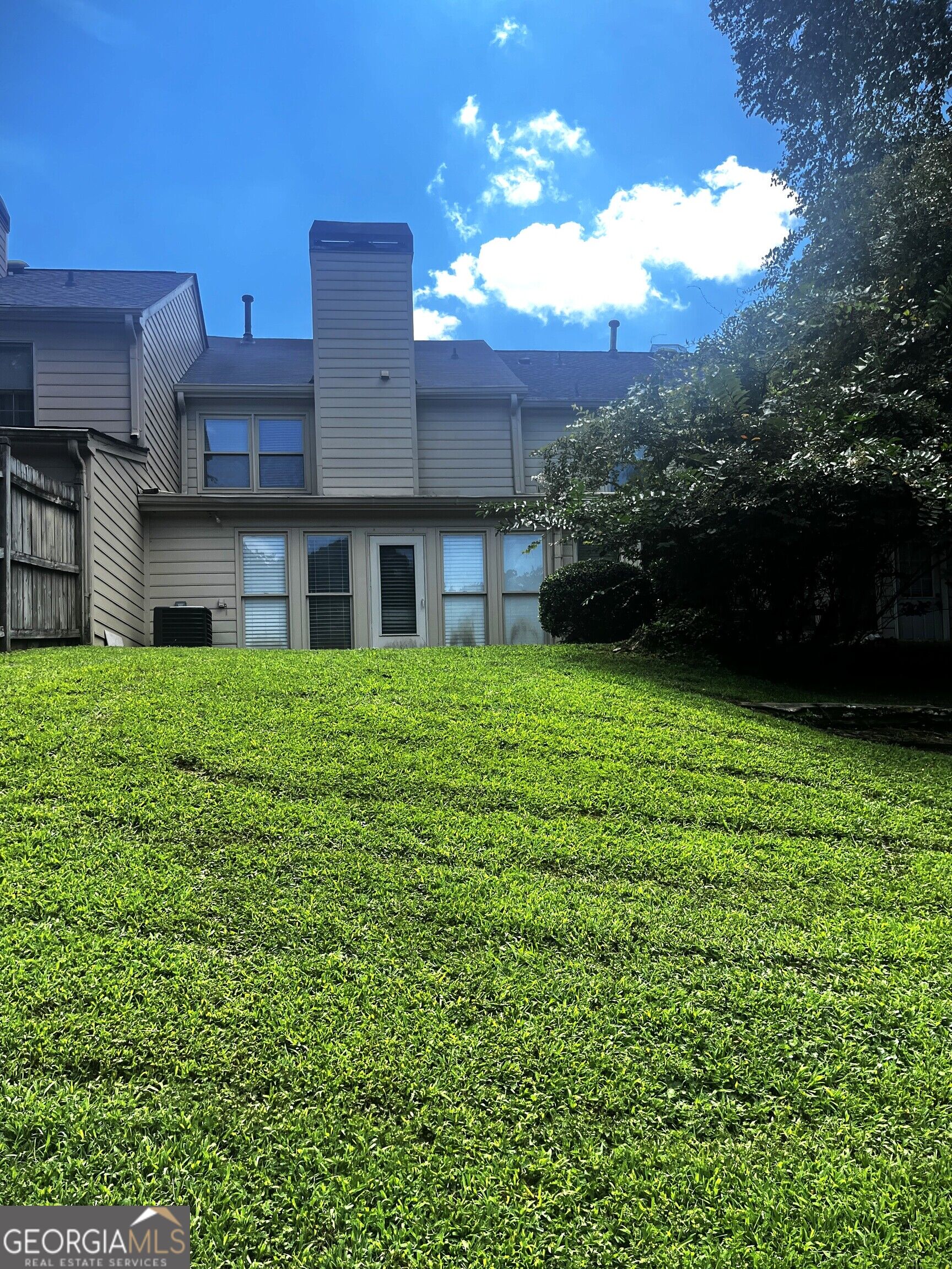 410 Forestgate Court Property Photo 18