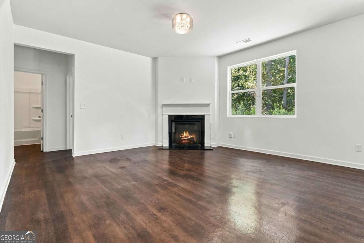 25 Lena Court Property Photo 6