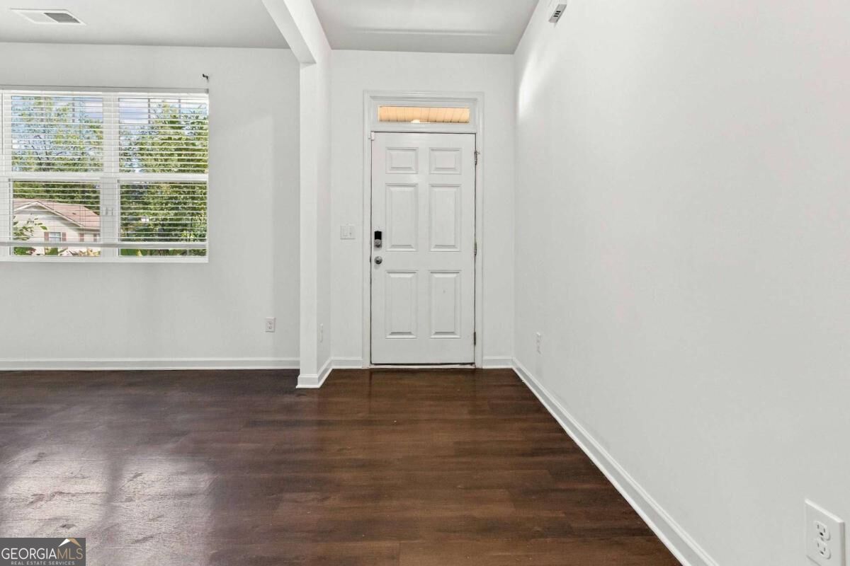 25 Lena Court Property Photo 8