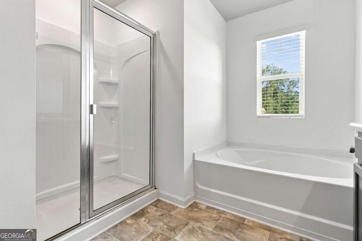 25 Lena Court Property Photo 11