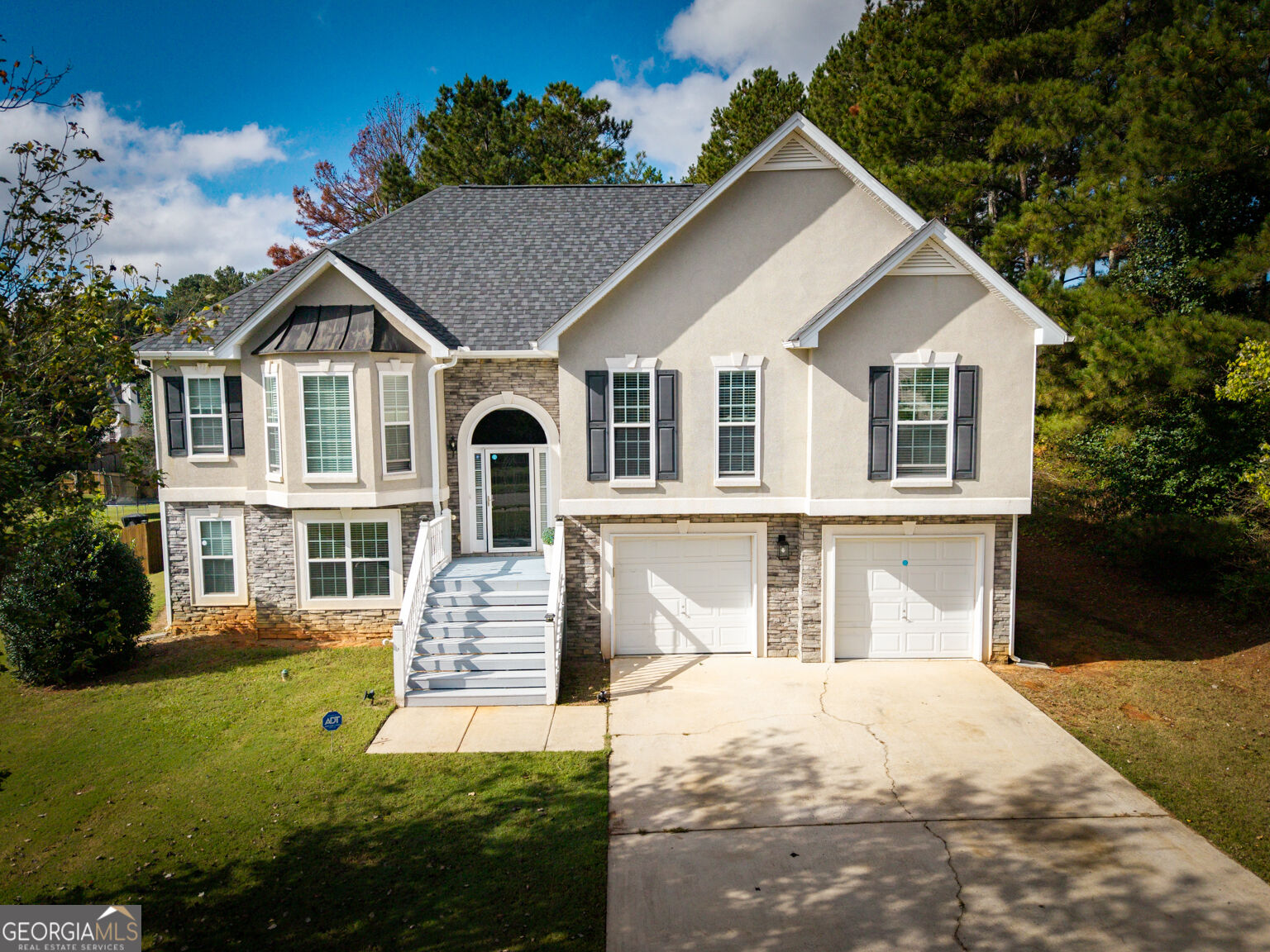 101 Bridgemill Drive Property Photo 1