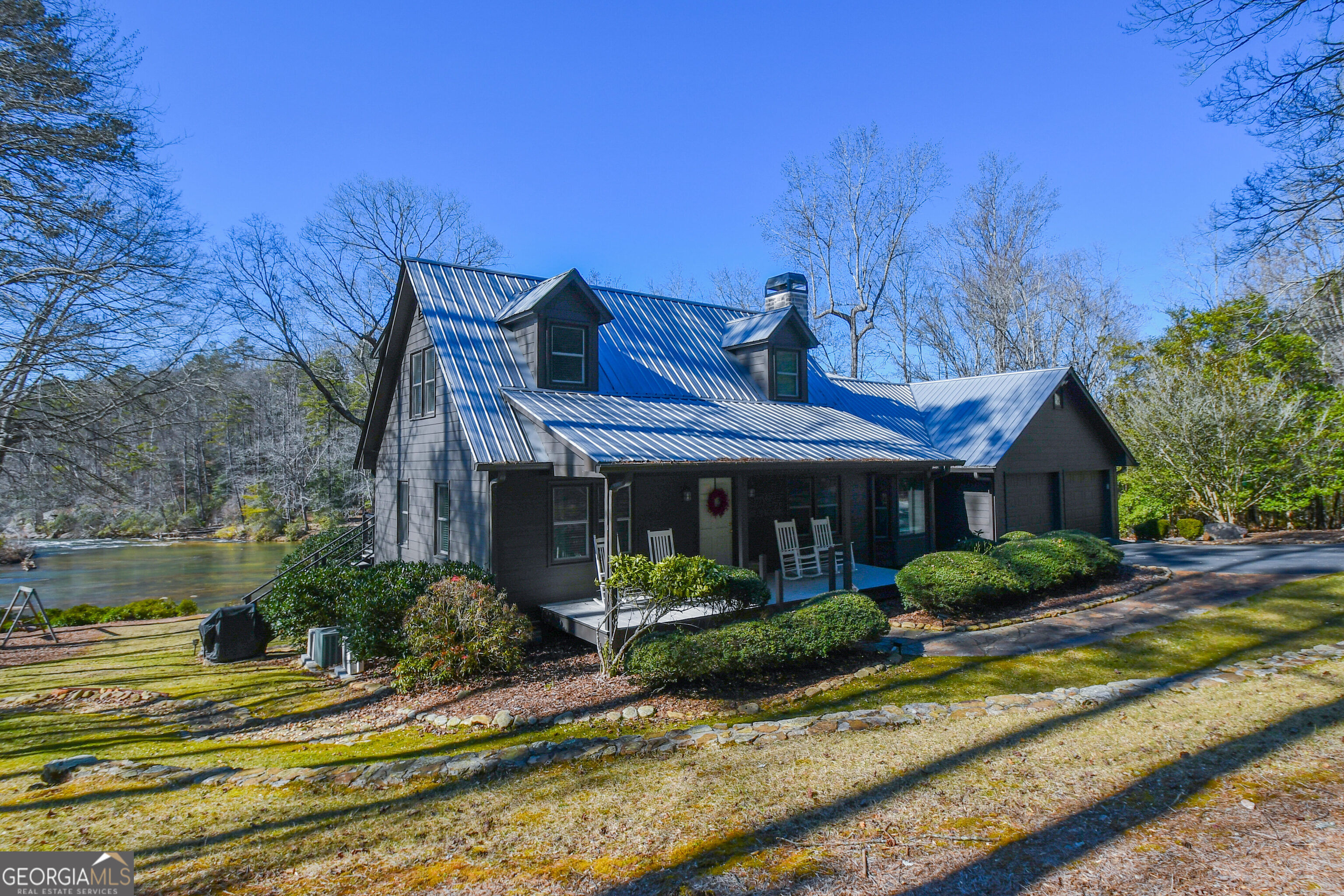 1207 Old River Road Property Photo 1