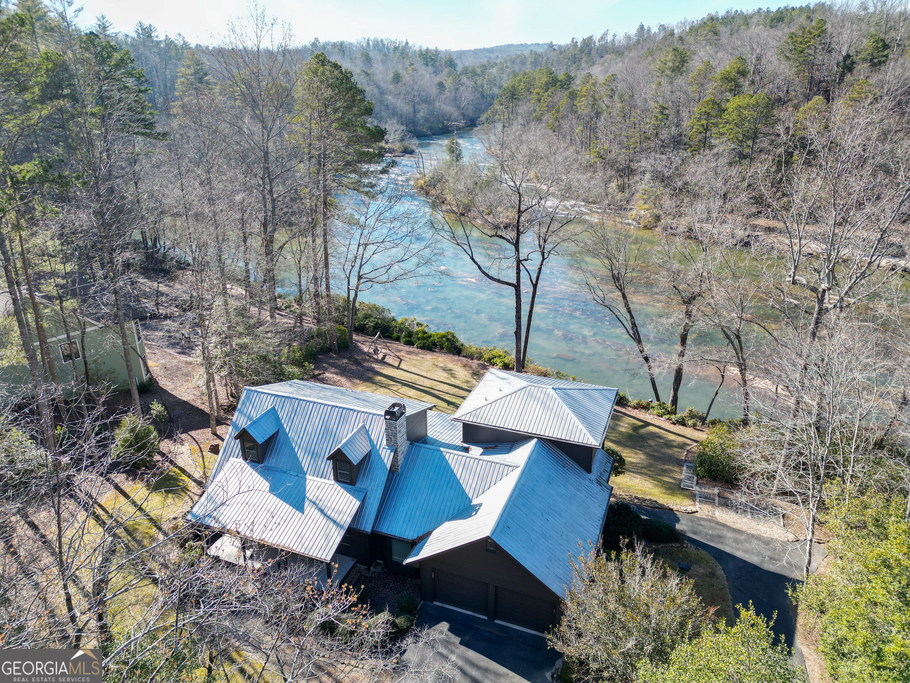 1207 Old River Road Property Photo 4