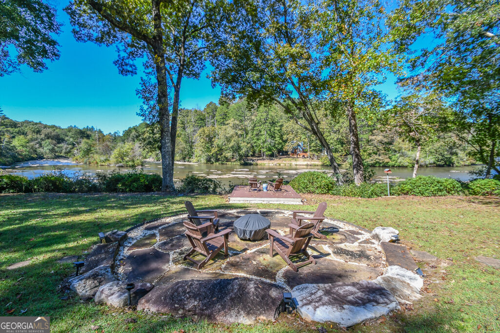 1207 Old River Road Property Photo 8