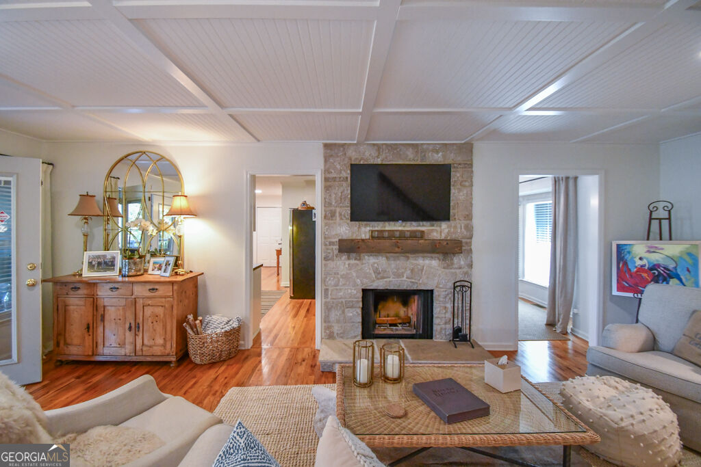 1207 Old River Road Property Photo 11