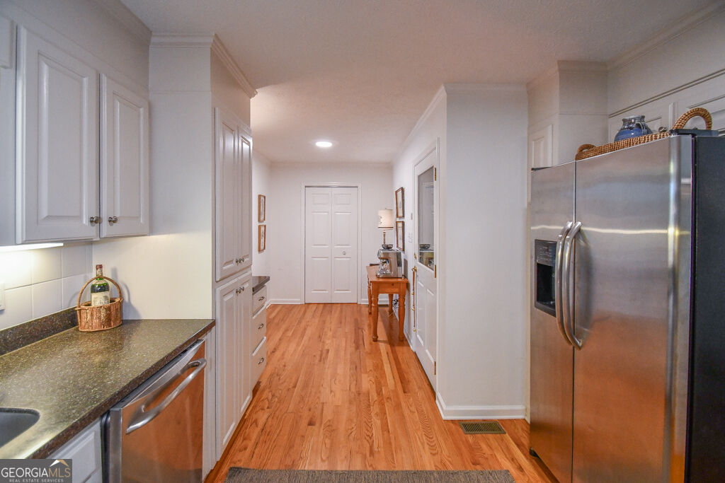 1207 Old River Road Property Photo 18