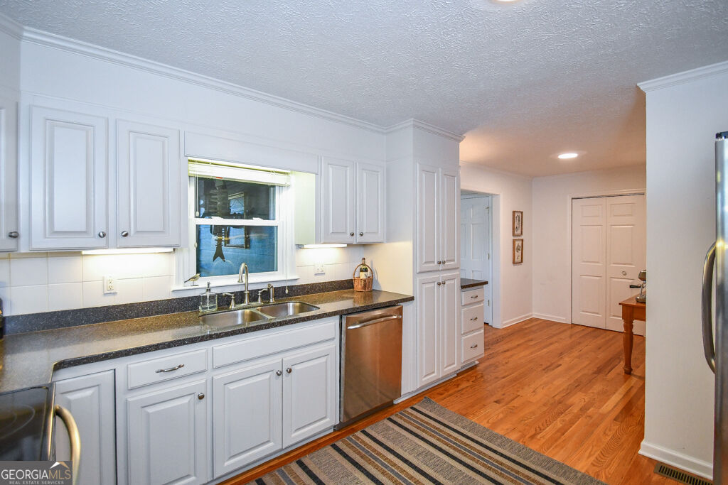 1207 Old River Road Property Photo 19