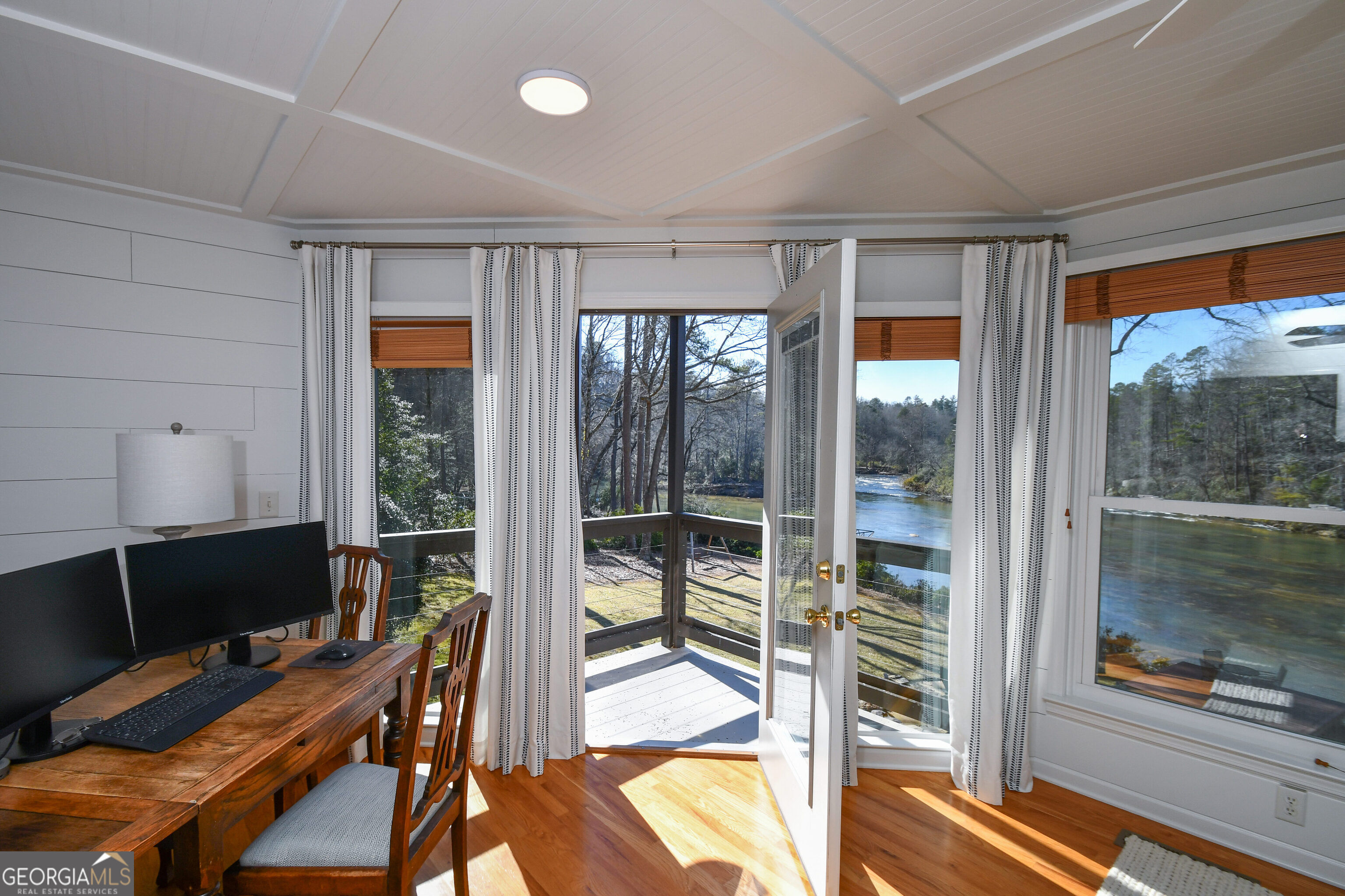 1207 Old River Road Property Photo 31
