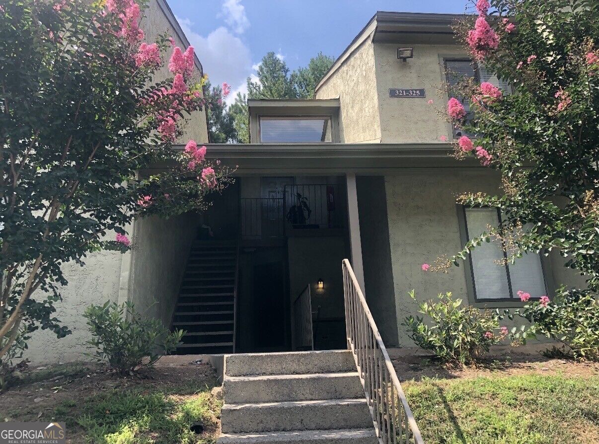 322 Seasons Parkway Property Photo 1