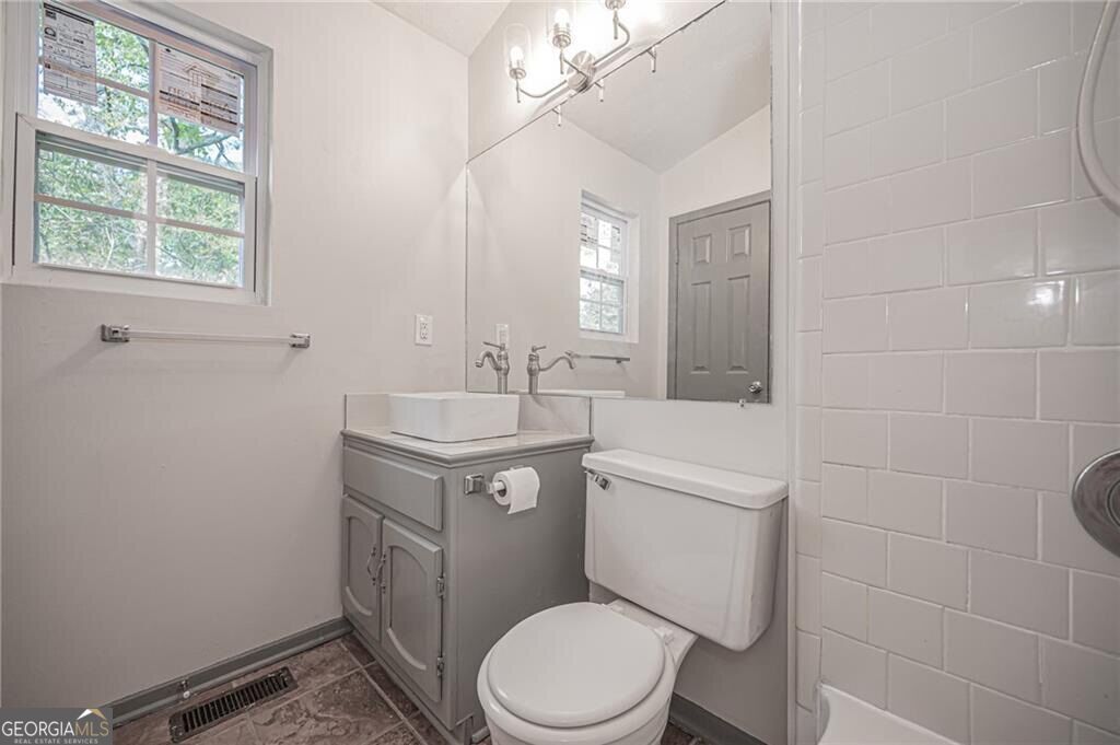 1497 Kilmuir Way Property Photo 28