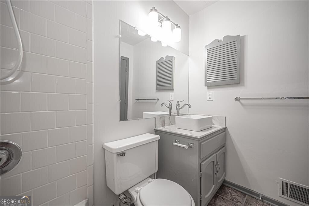 1497 Kilmuir Way Property Photo 32