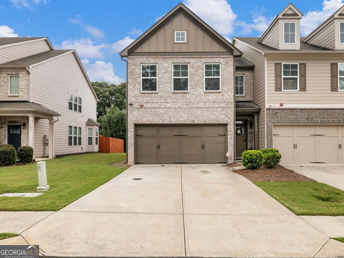 779 Arbor Crowne Drive Property Photo 1