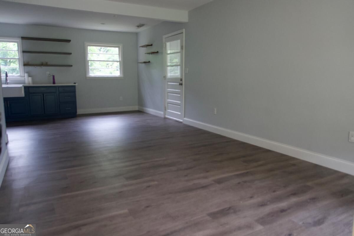 3304 Spring Drive Property Photo 4