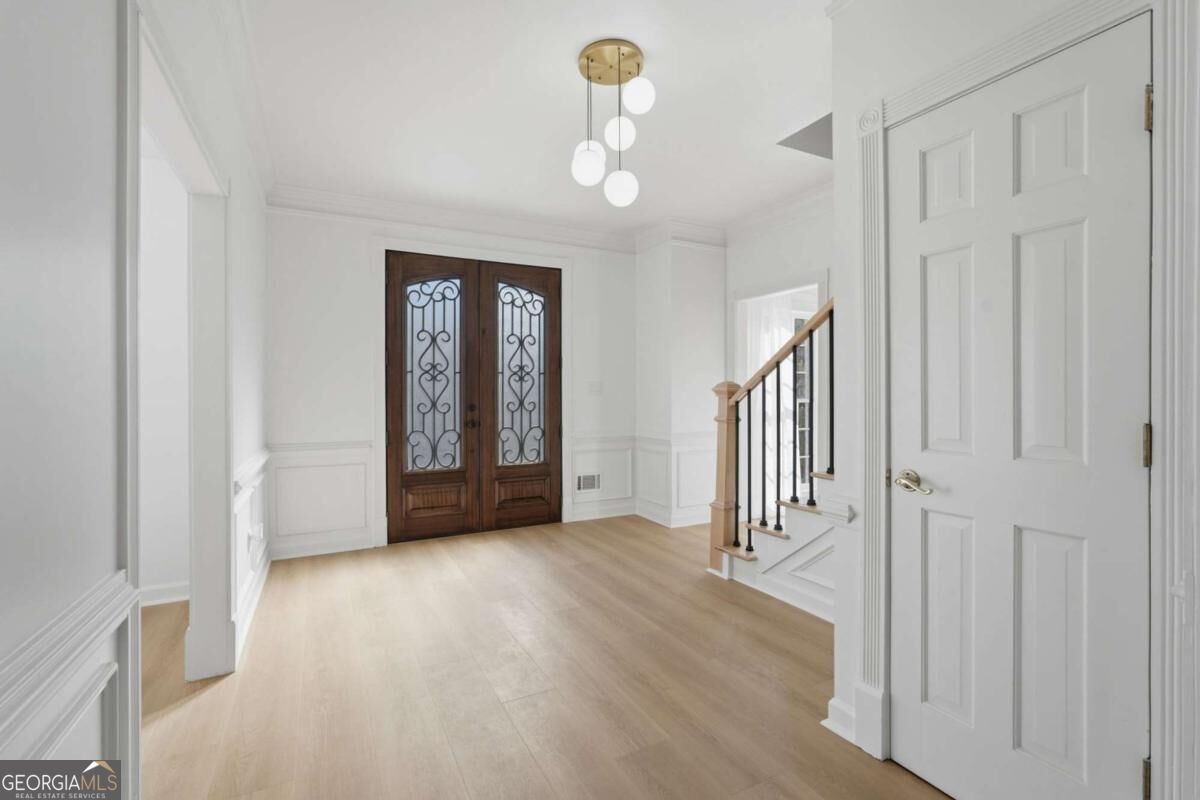 835 Kings Arms Way Property Photo 9