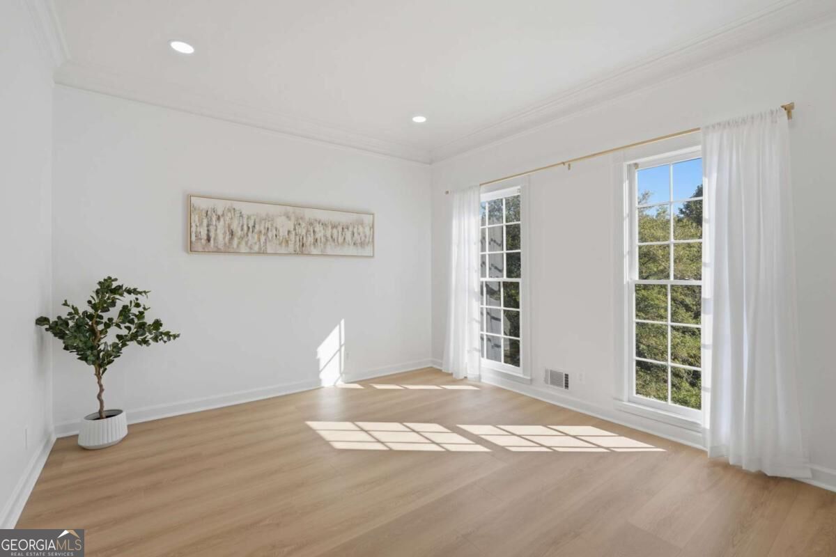 835 Kings Arms Way Property Photo 14