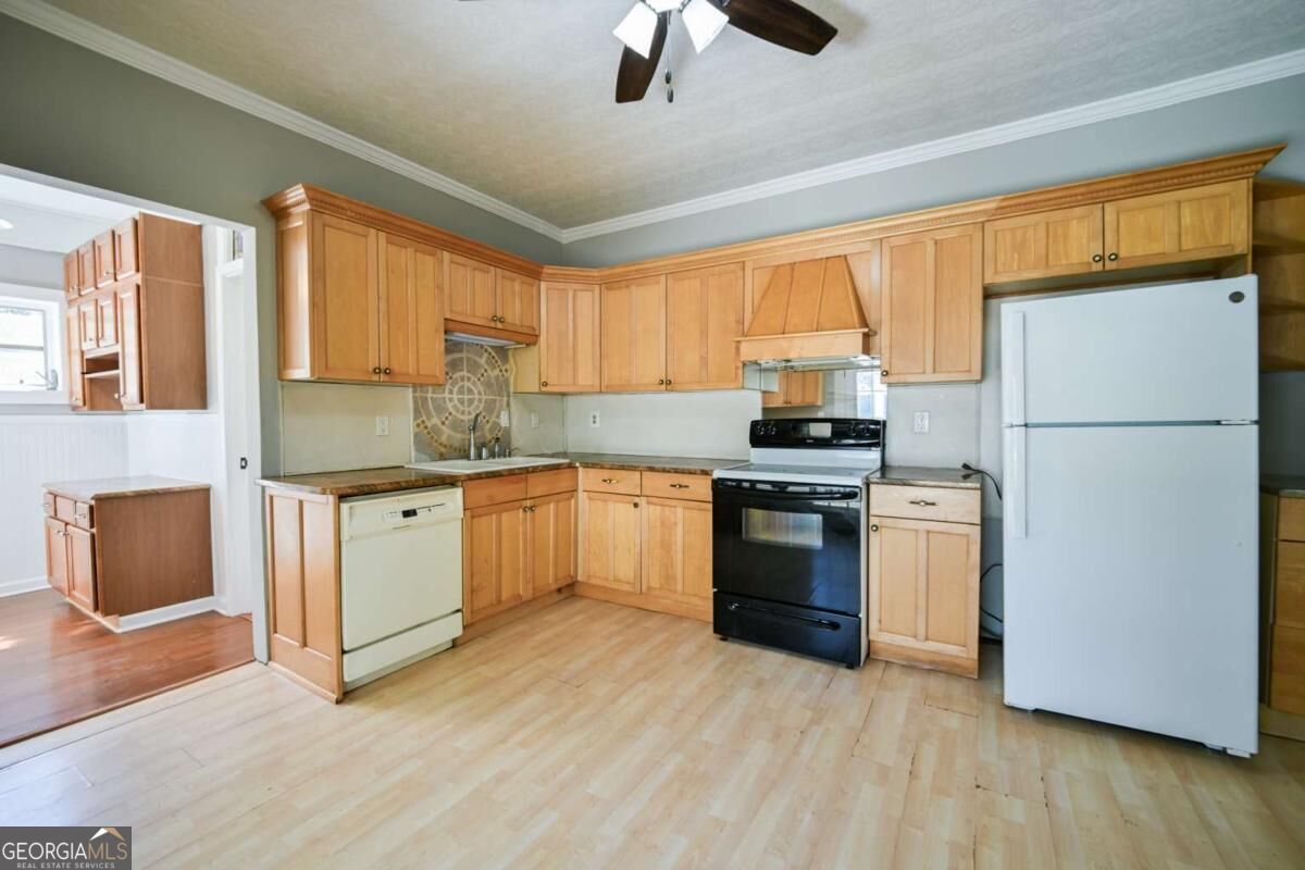45 Elm Street Property Photo 17