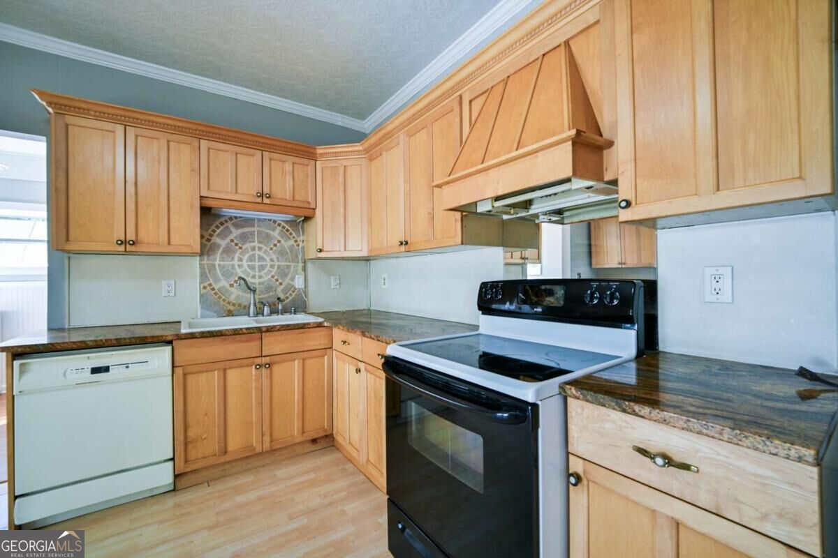 45 Elm Street Property Photo 19