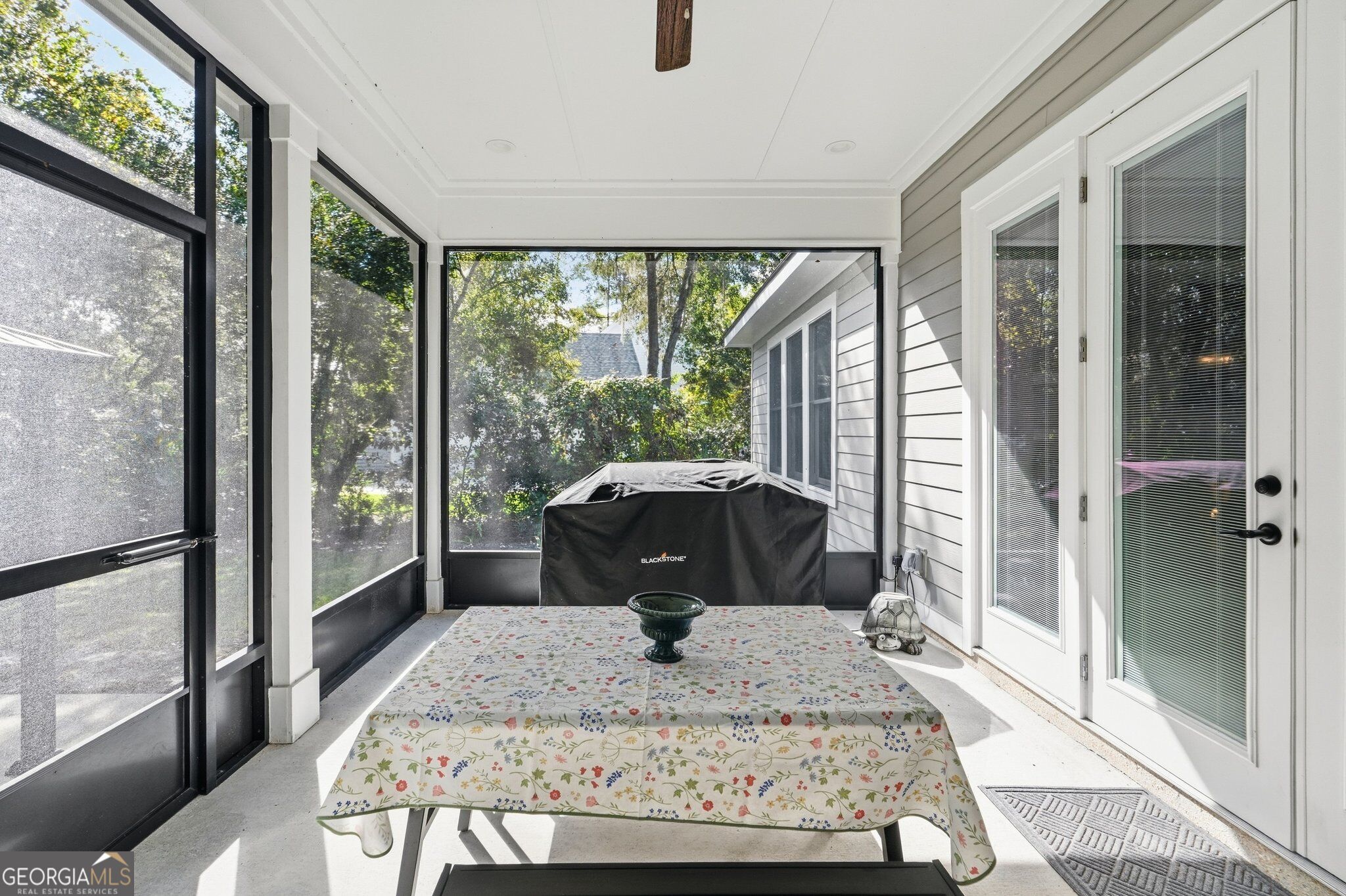 201 Storey Avenue Property Photo 14