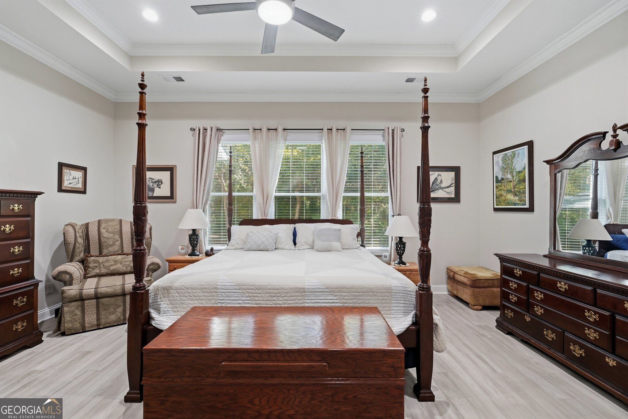 201 Storey Avenue Property Photo 20