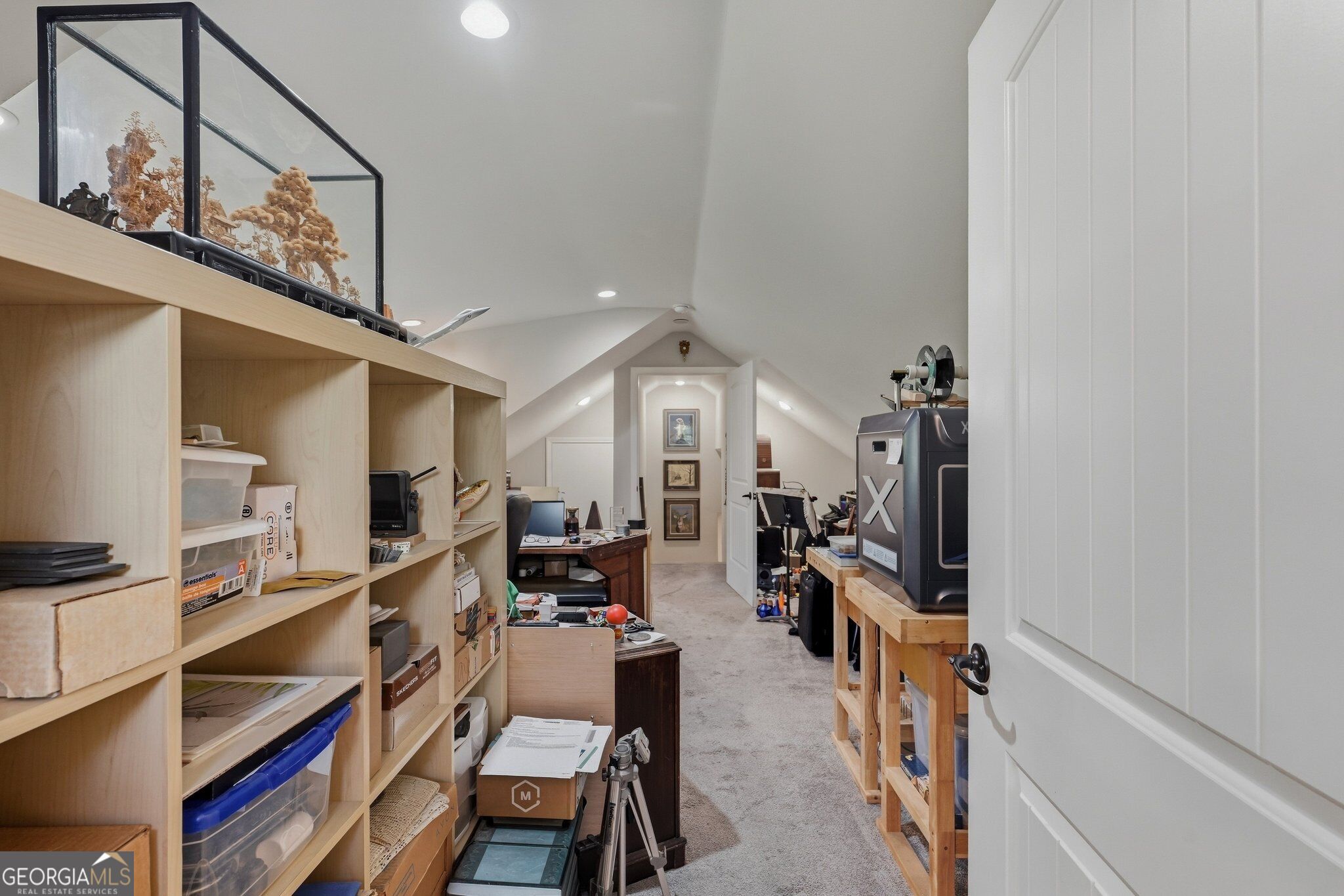 201 Storey Avenue Property Photo 28