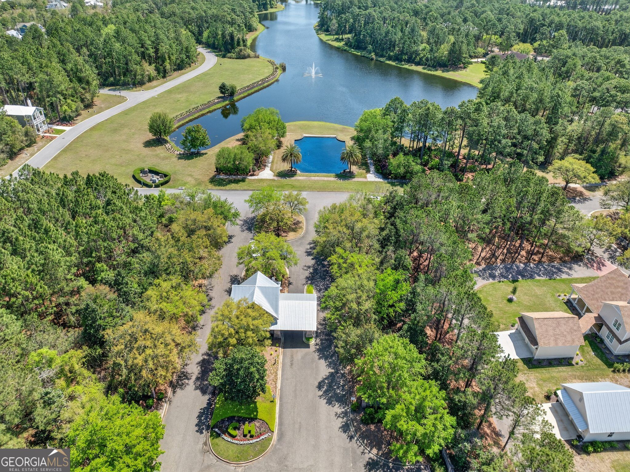 201 Storey Avenue Property Photo 49