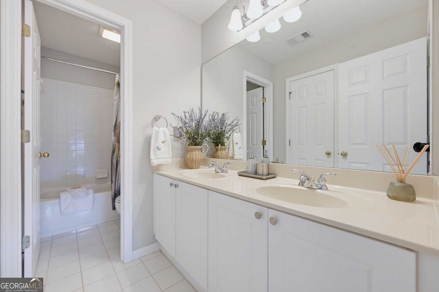 6590 Grand Magnolia Drive Ne Property Photo 43