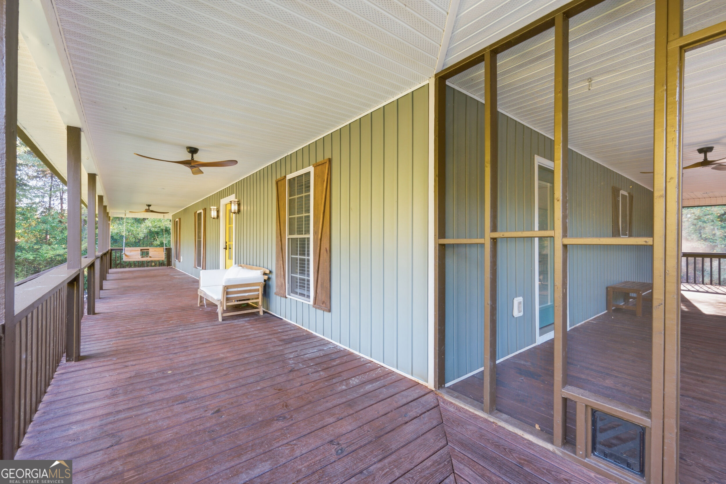 443 Athens Street Property Photo 2