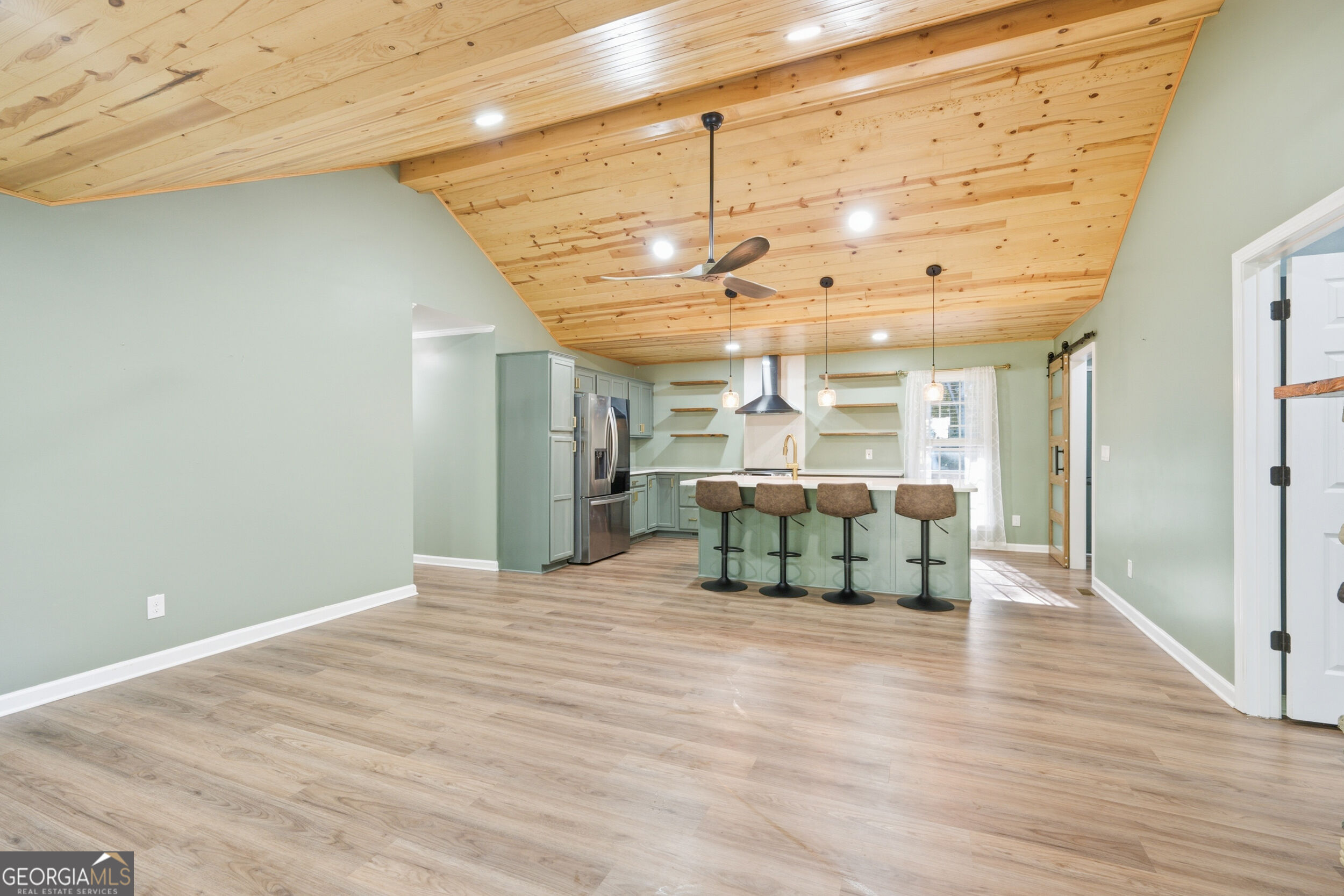 443 Athens Street Property Photo 5