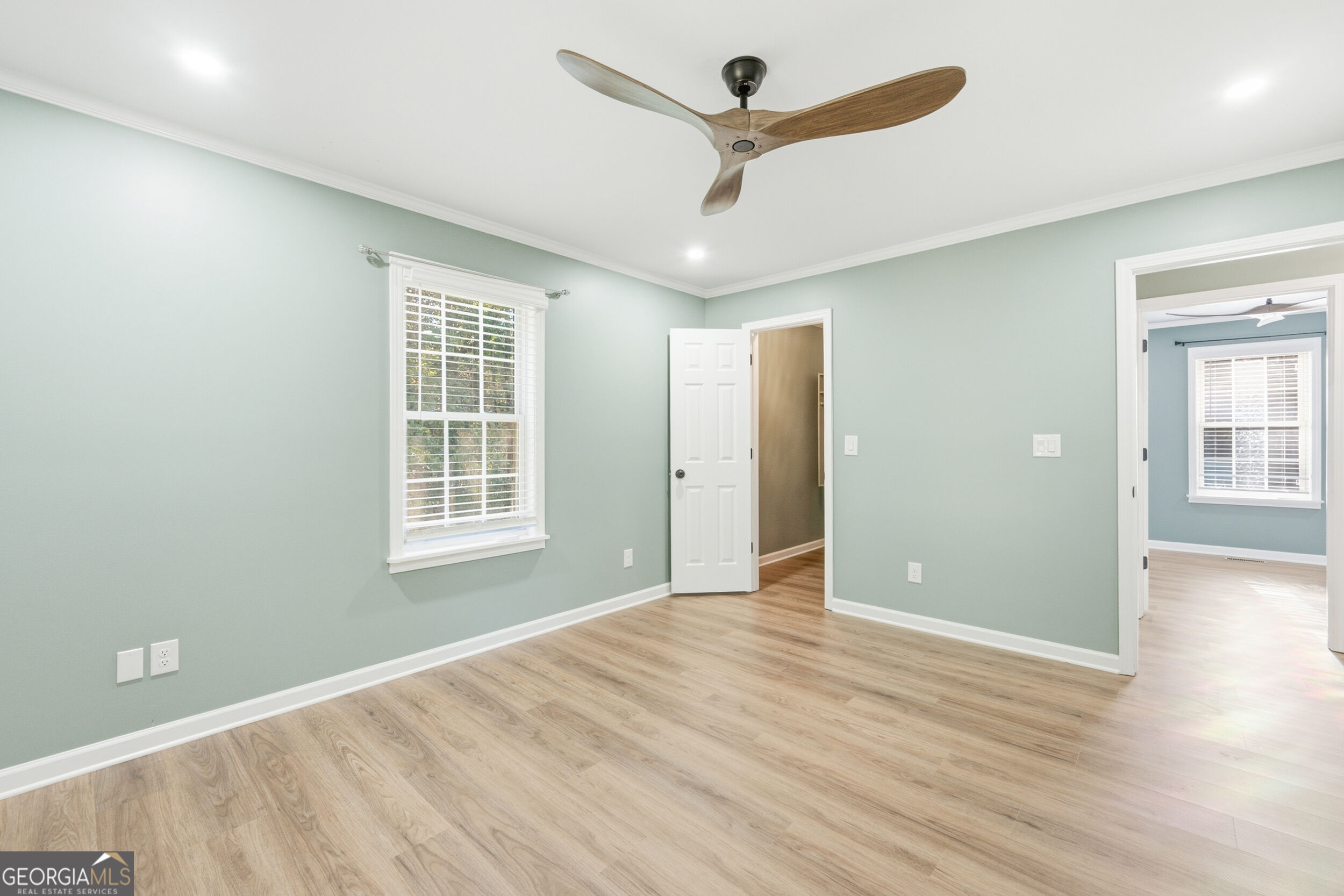 443 Athens Street Property Photo 18