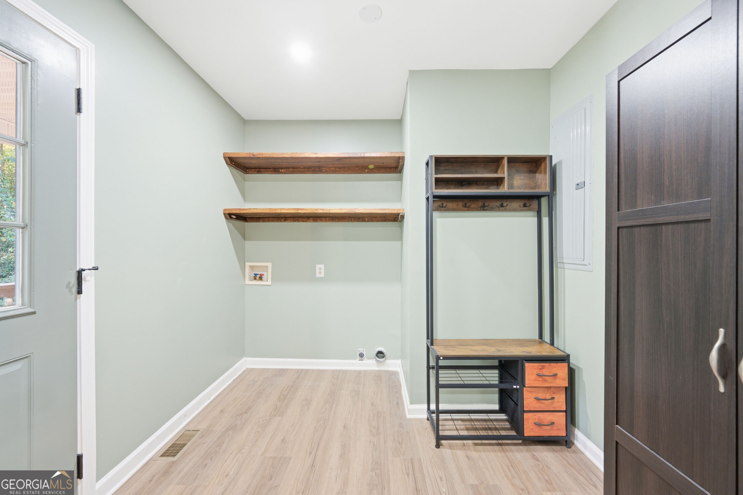 443 Athens Street Property Photo 23