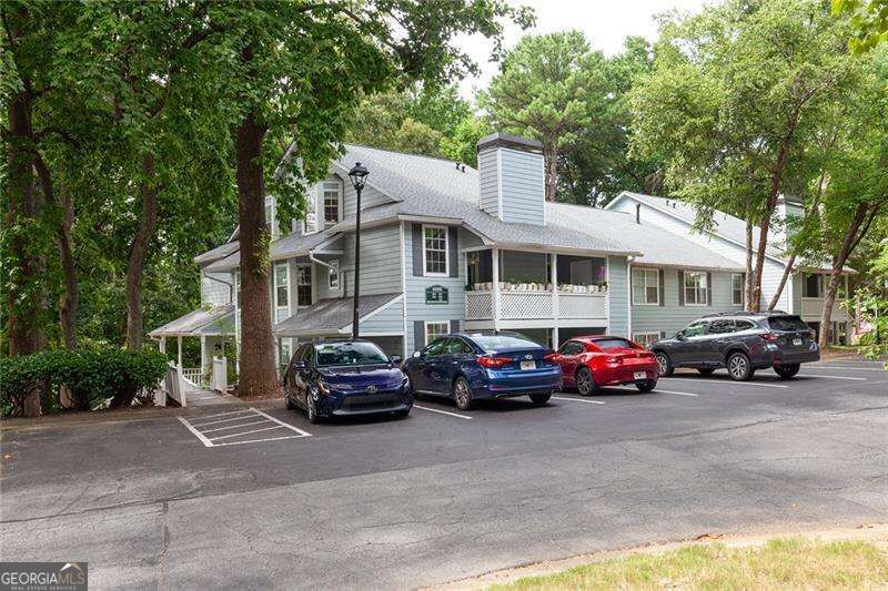 4080 Riverlook Parkway Se # 201 Property Photo 2