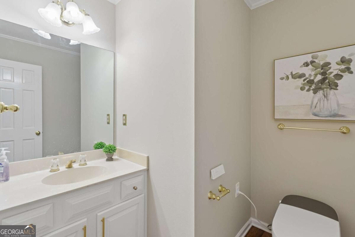 3840 Fenway Crossing Property Photo 8