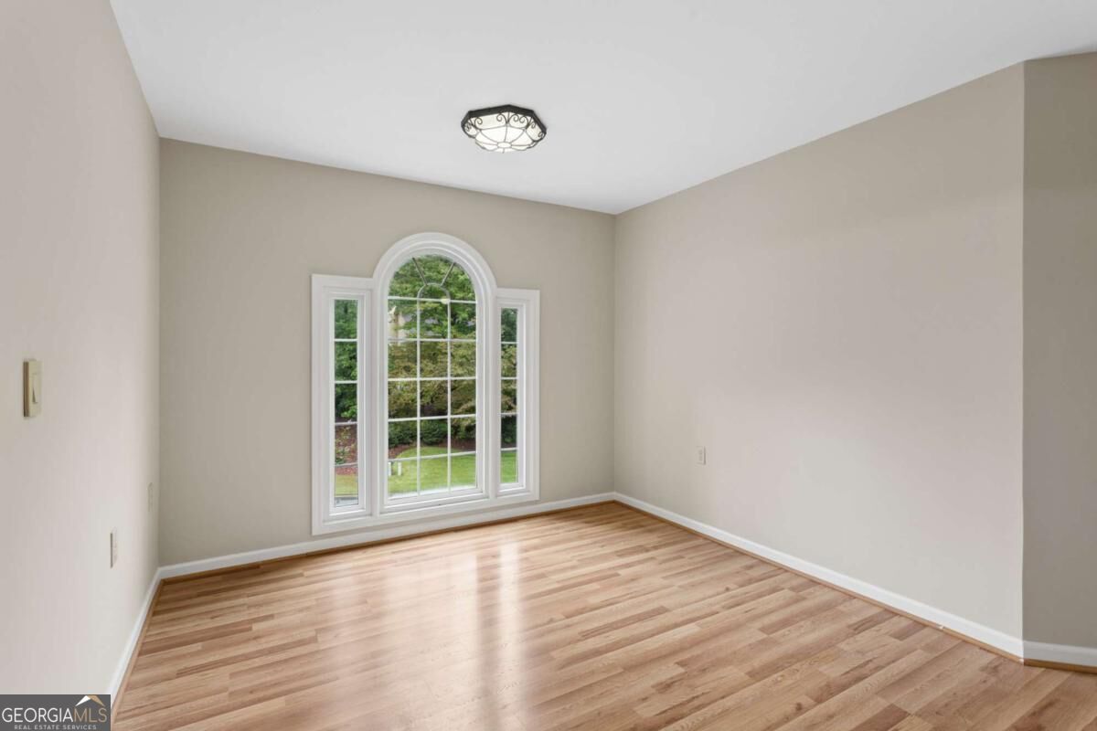 3840 Fenway Crossing Property Photo 13