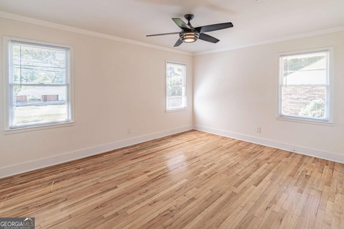 264 East Broad Street Property Photo 28