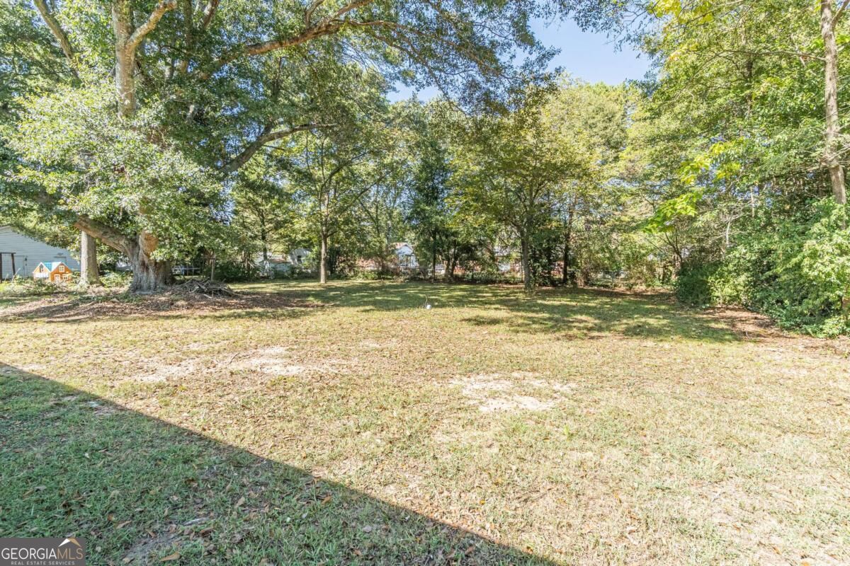 264 East Broad Street Property Photo 38